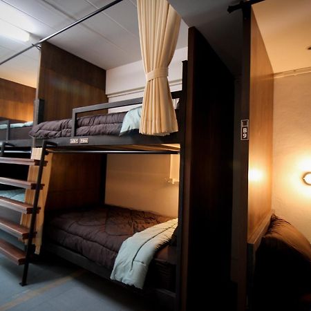 Bedtiny Hostel (Adults Only) Τσιάνγκ Μάι Εξωτερικό φωτογραφία