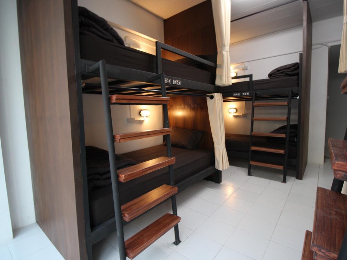 Bedtiny Hostel (Adults Only) Τσιάνγκ Μάι Εξωτερικό φωτογραφία