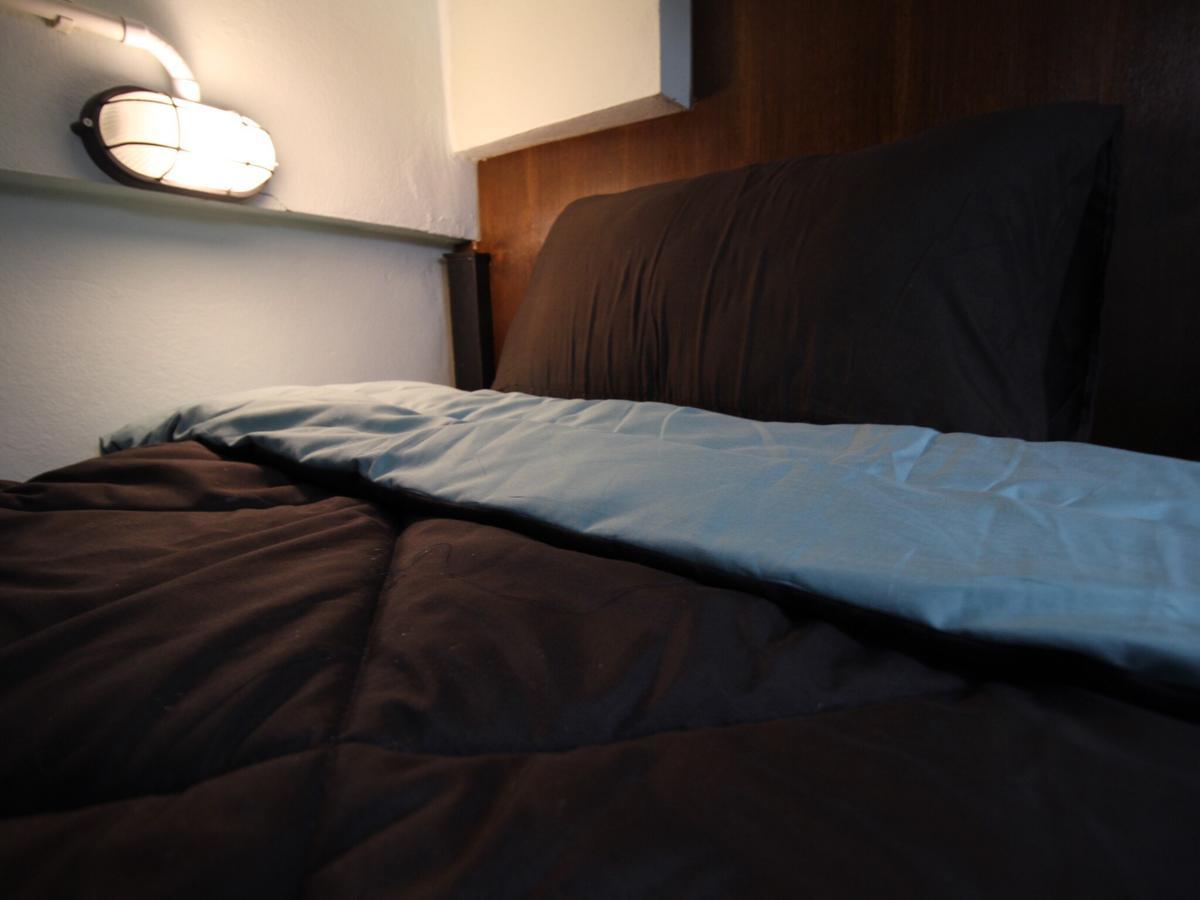 Bedtiny Hostel (Adults Only) Τσιάνγκ Μάι Εξωτερικό φωτογραφία