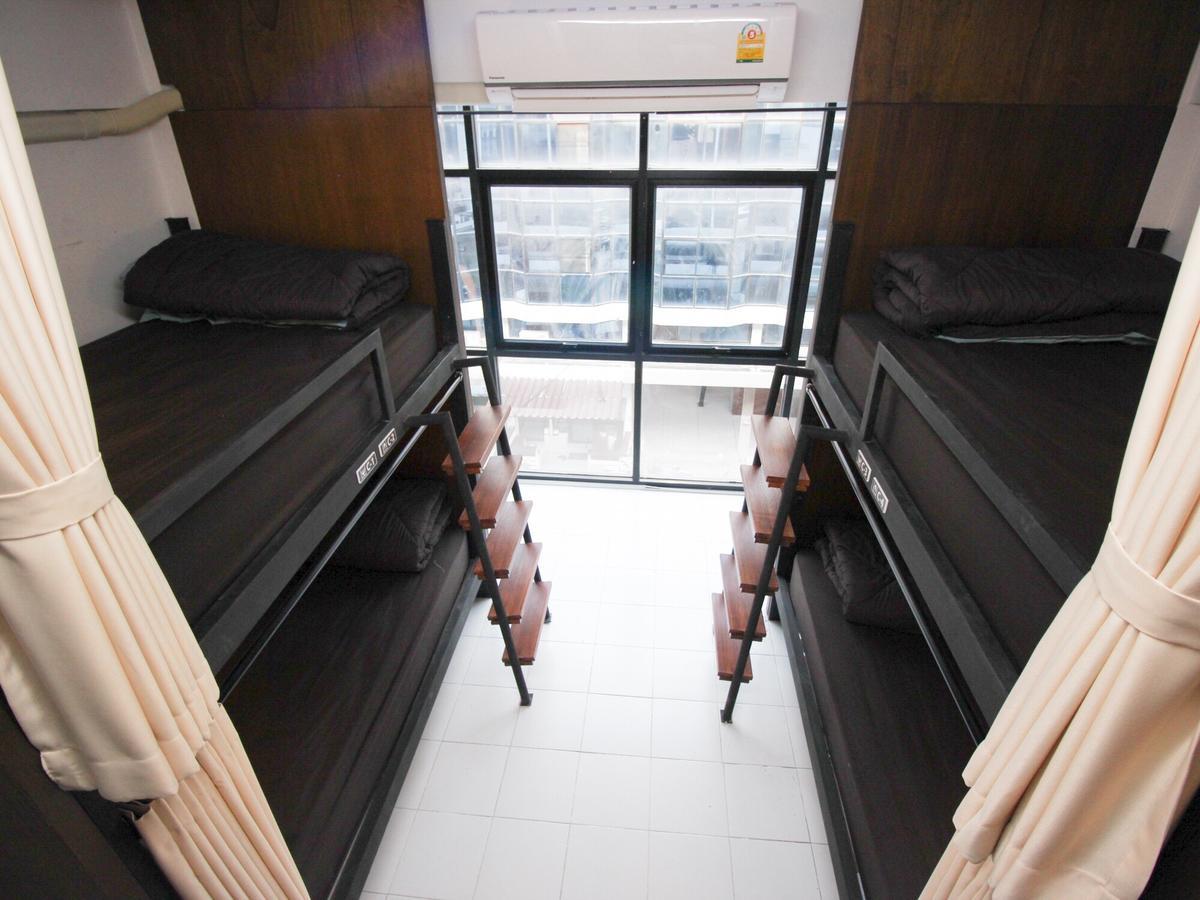 Bedtiny Hostel (Adults Only) Τσιάνγκ Μάι Εξωτερικό φωτογραφία