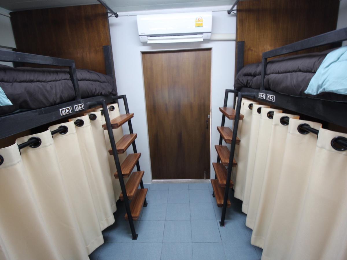 Bedtiny Hostel (Adults Only) Τσιάνγκ Μάι Εξωτερικό φωτογραφία